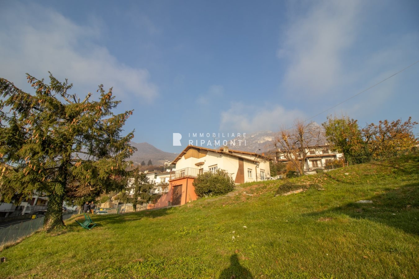 Villa in vendita a Civate