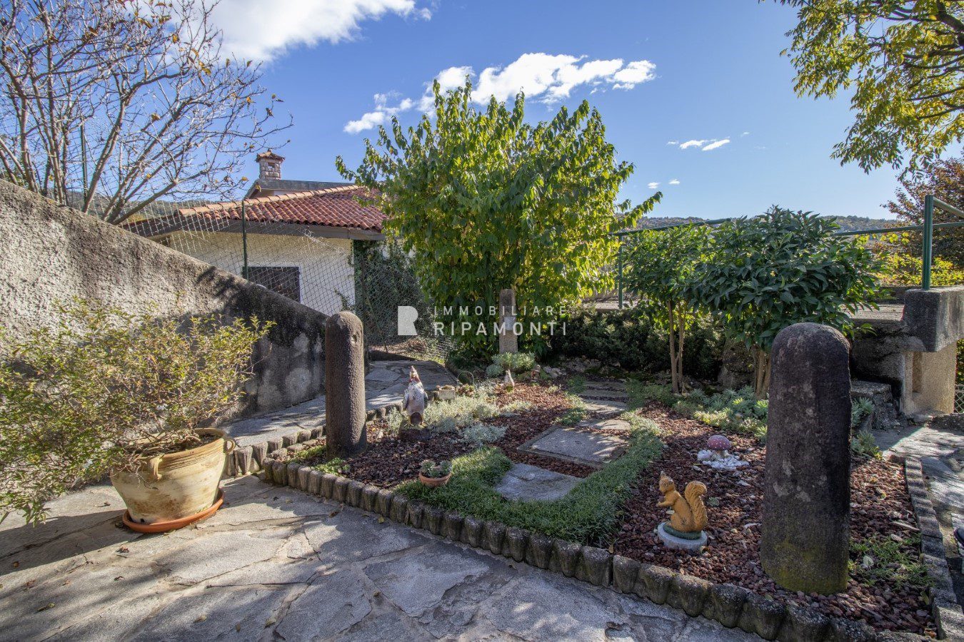 Villa in vendita a Ello