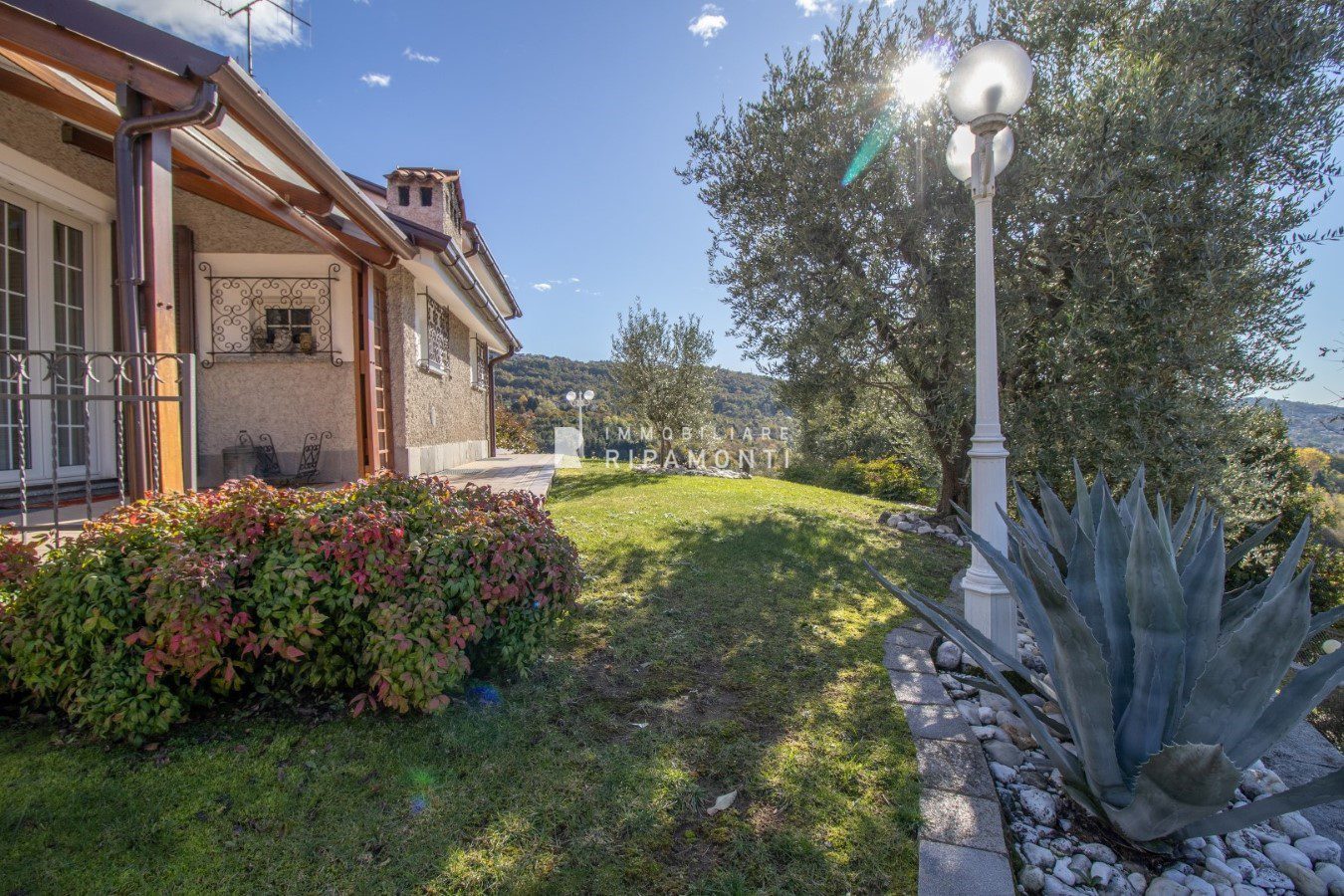 Villa in vendita a Ello