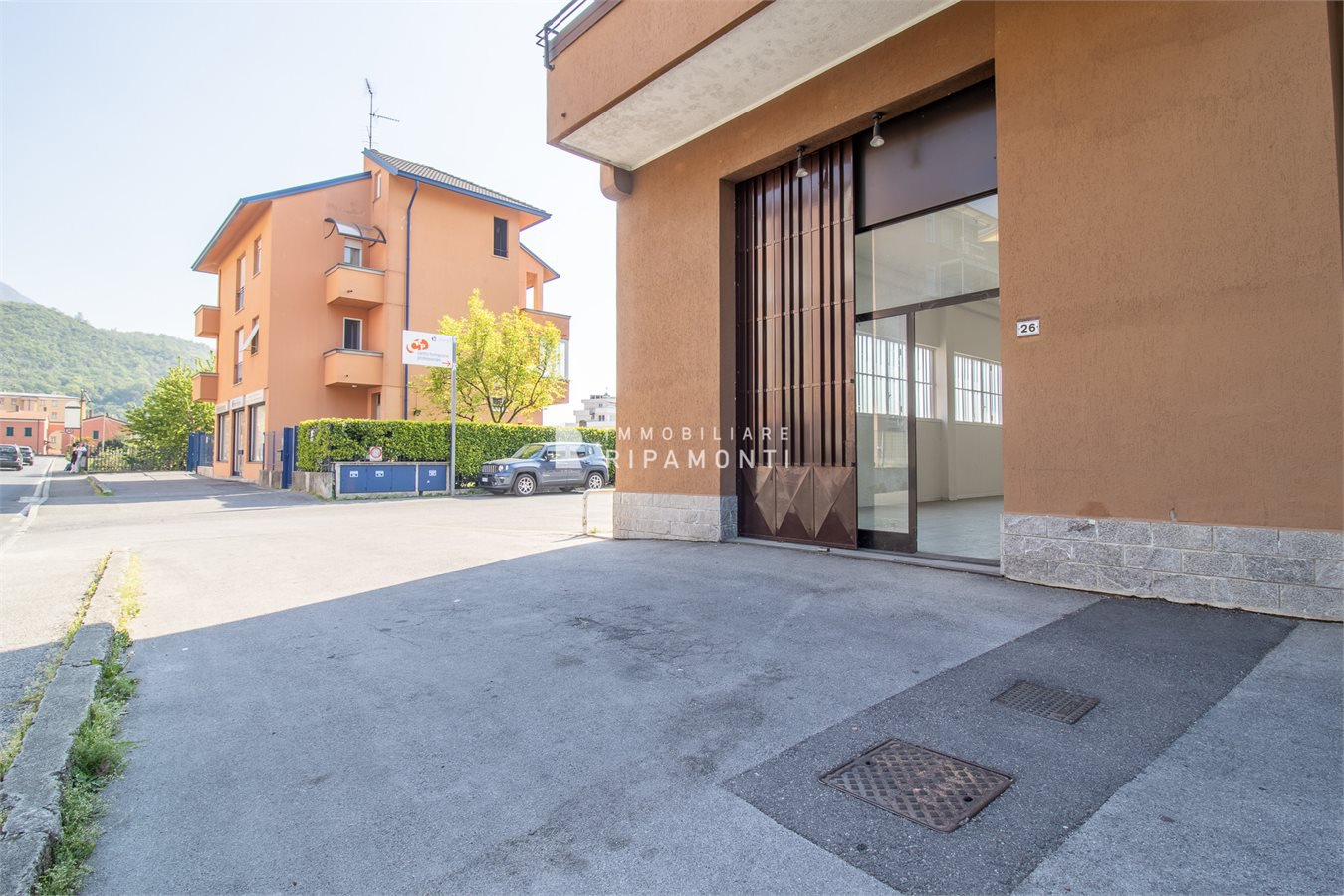 Locale commerciale in vendita, Lecco belledo