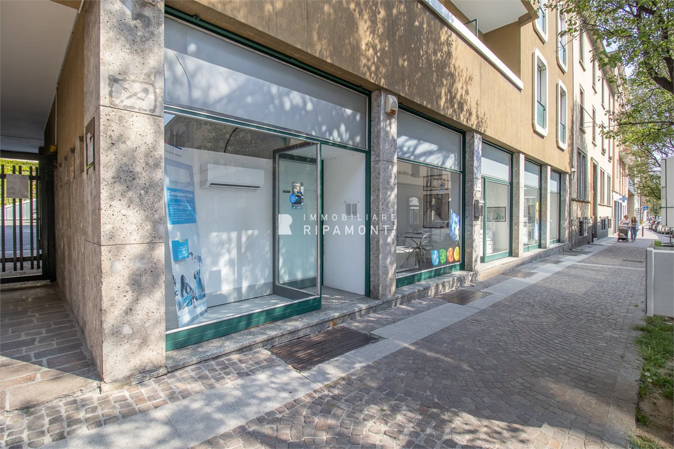 Locale commerciale in vendita, Lecco centralissimo