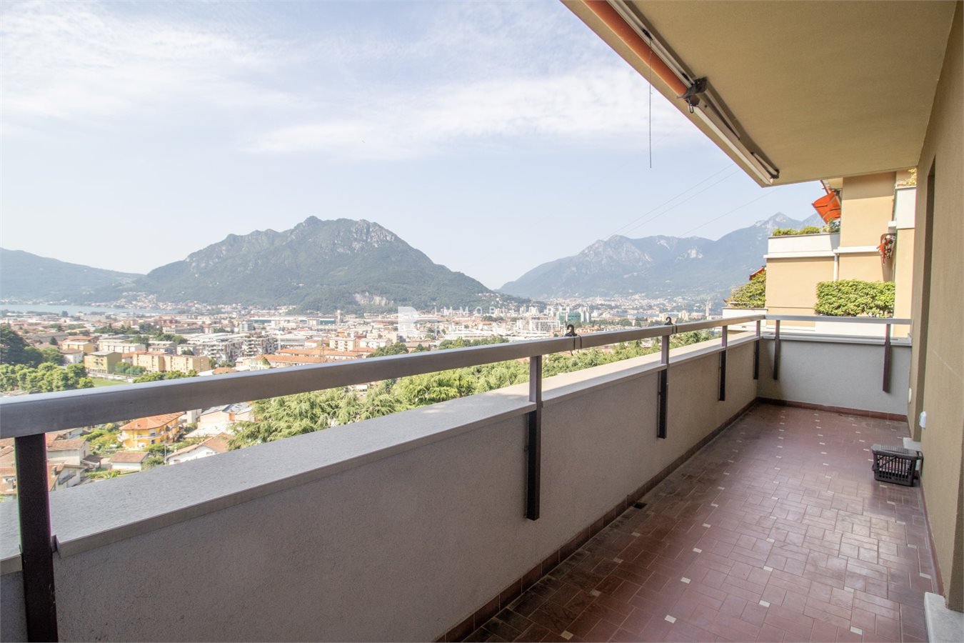 Quadrilocale in affitto, Lecco acquate