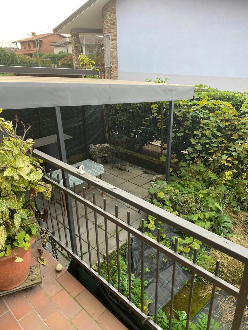 Villa con giardino a Monte Cremasco