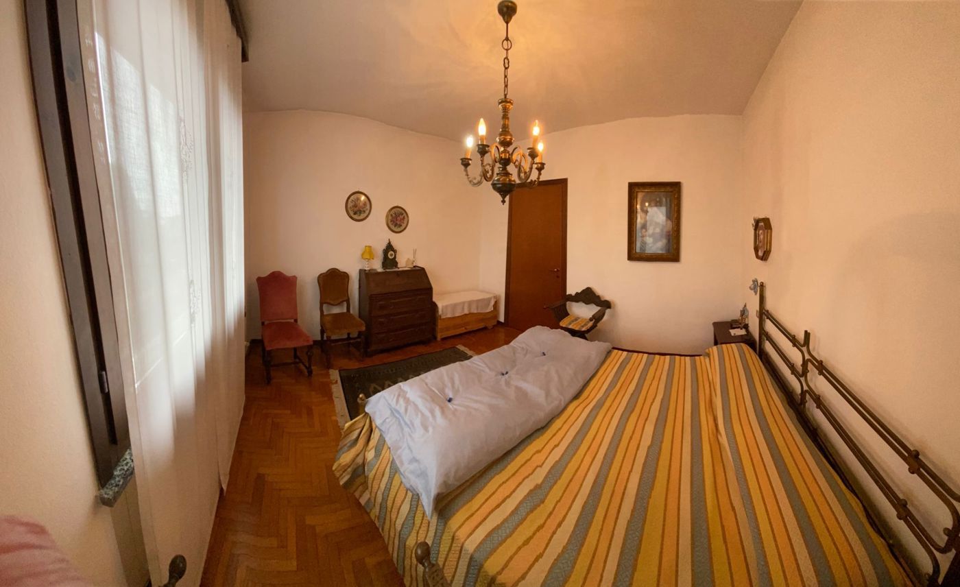 Villa con giardino a Monte Cremasco