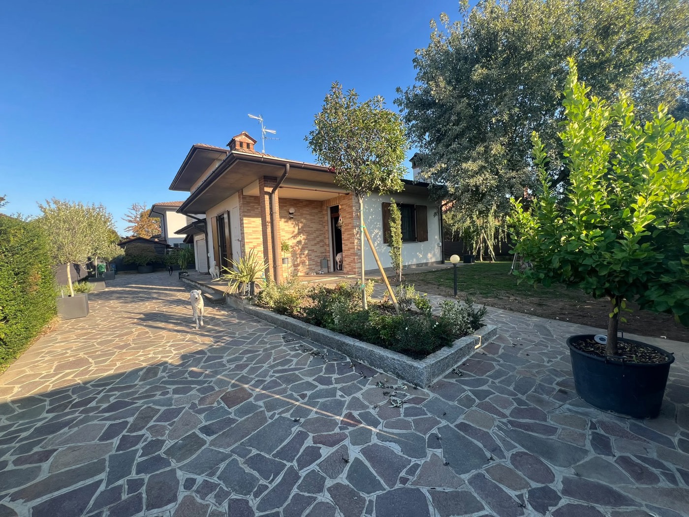 Villa con giardino a Palazzo Pignano