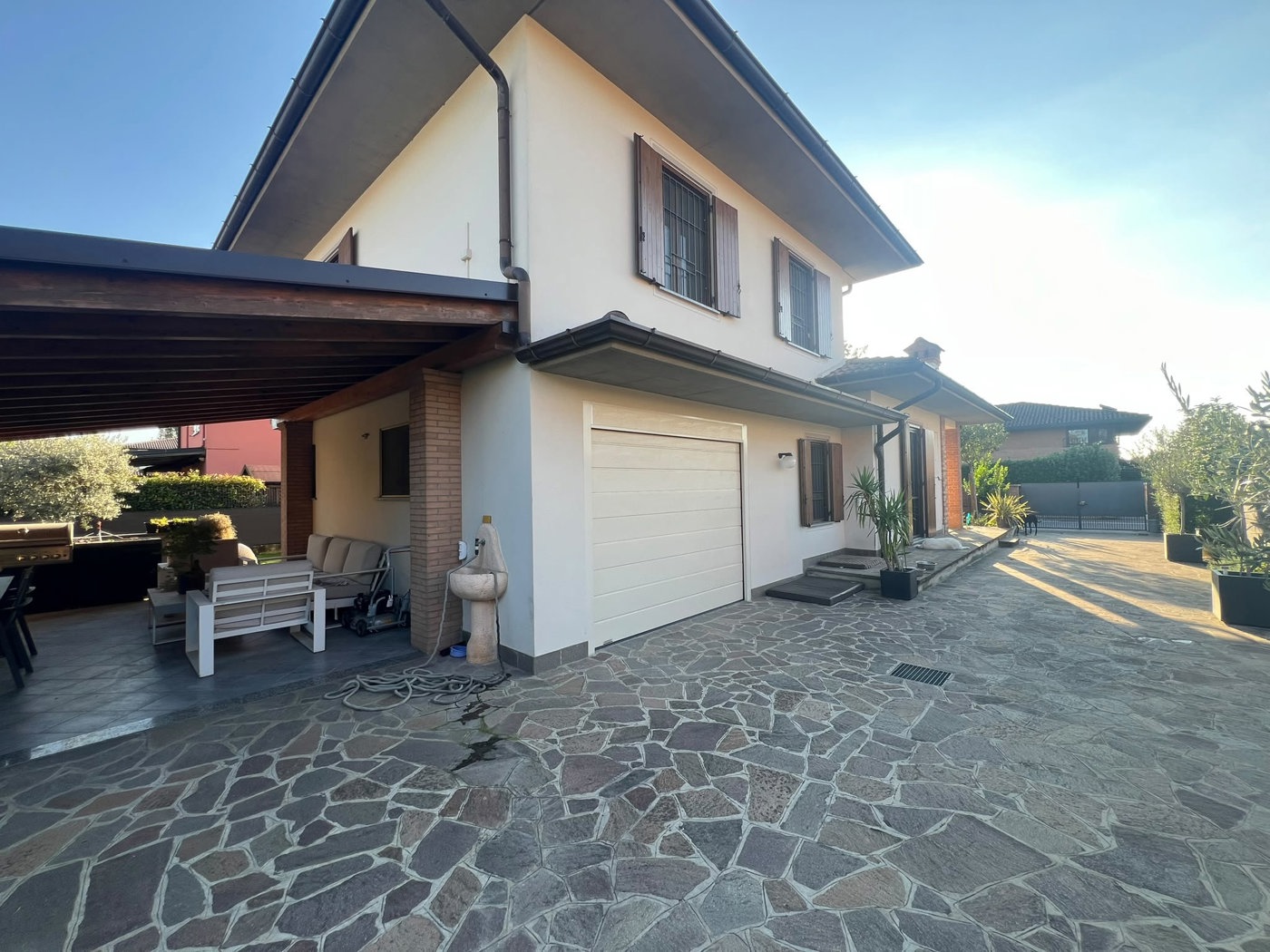 Villa con giardino a Palazzo Pignano