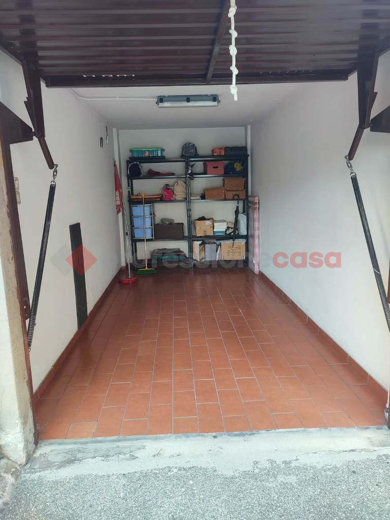 Box/Garage 11mq in vendita a Pioltello