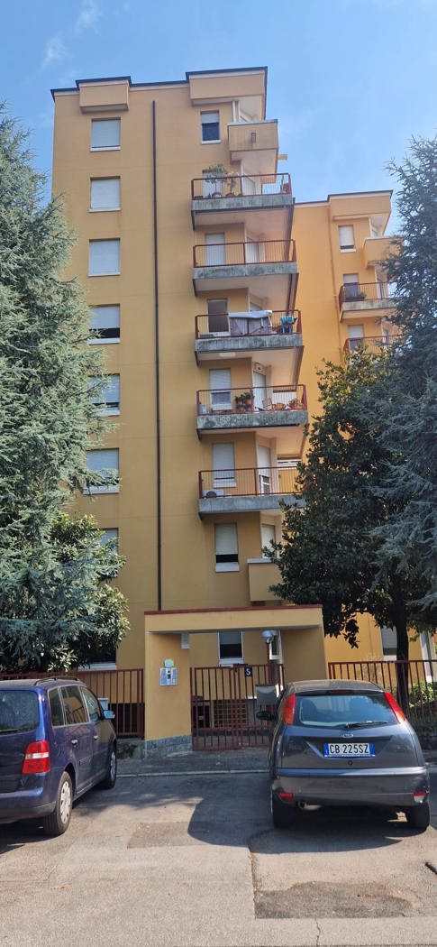 Trilocale in affitto a Pioltello