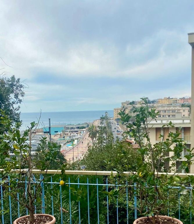 Appartamento con giardino a Genova