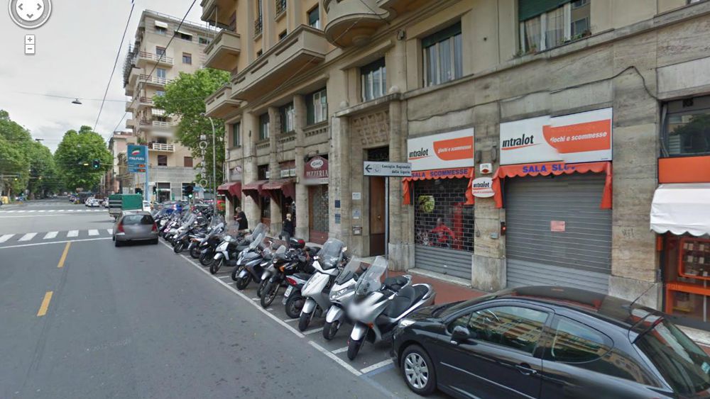 Negozio in vendita in via rimassa, Genova