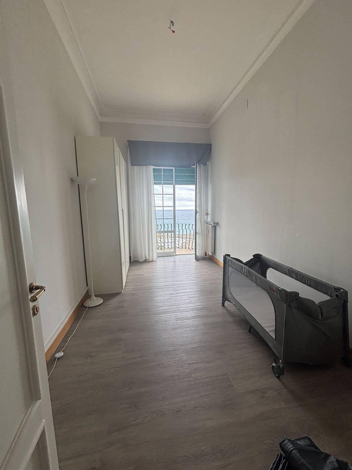 Appartamento vista mare in corso italia, Genova