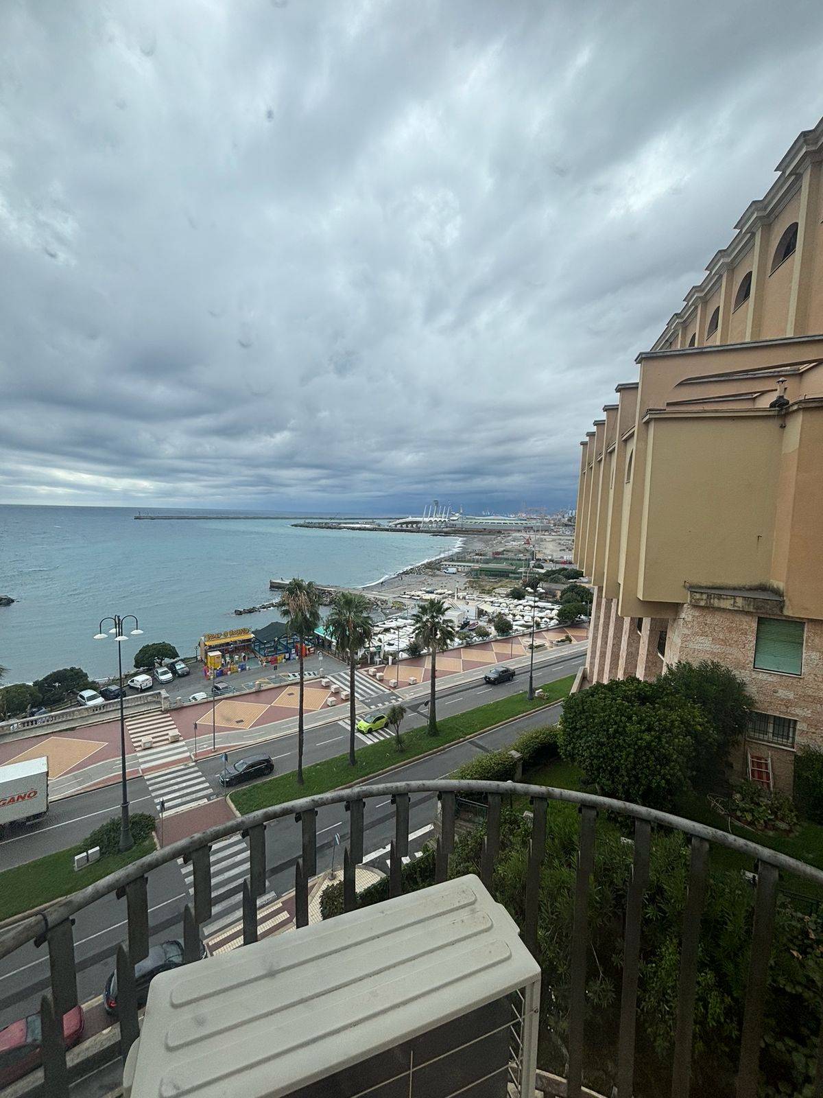 Appartamento vista mare in corso italia, Genova