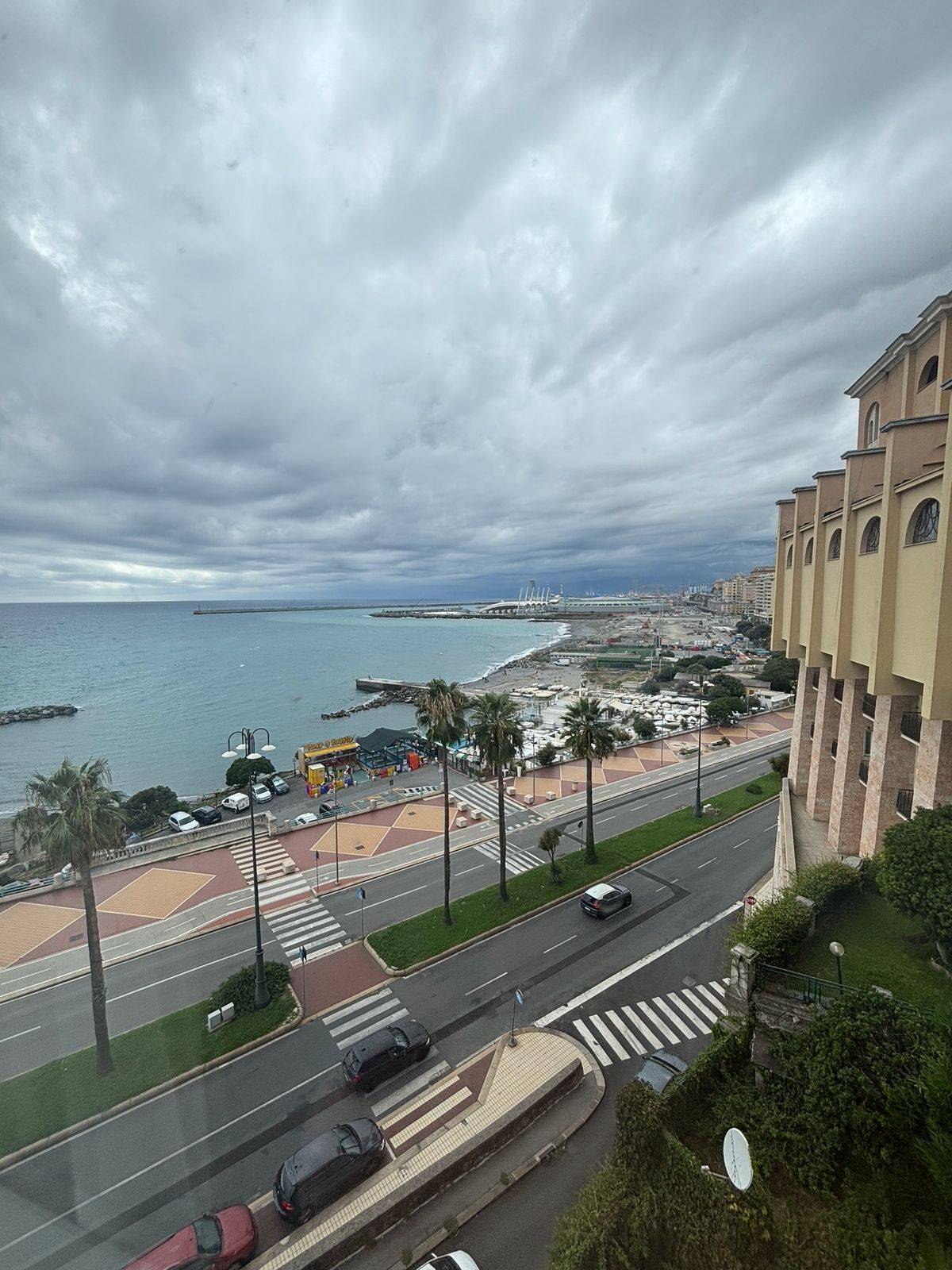 Appartamento vista mare in corso italia, Genova
