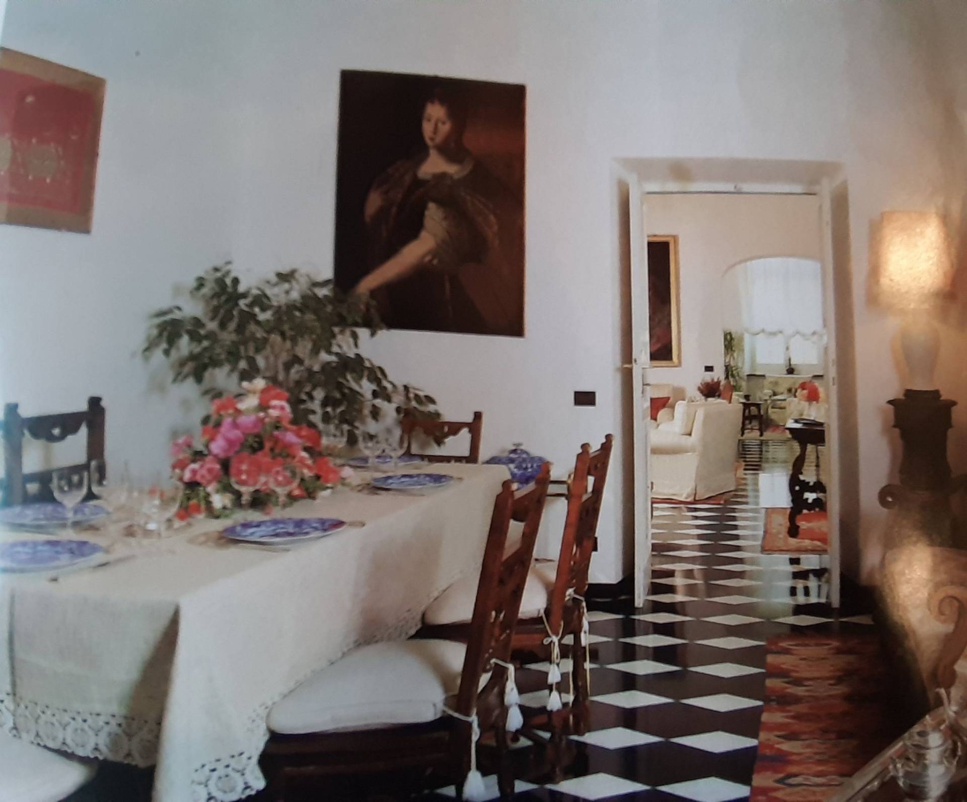 Appartamento con terrazzo in via prasca, Genova