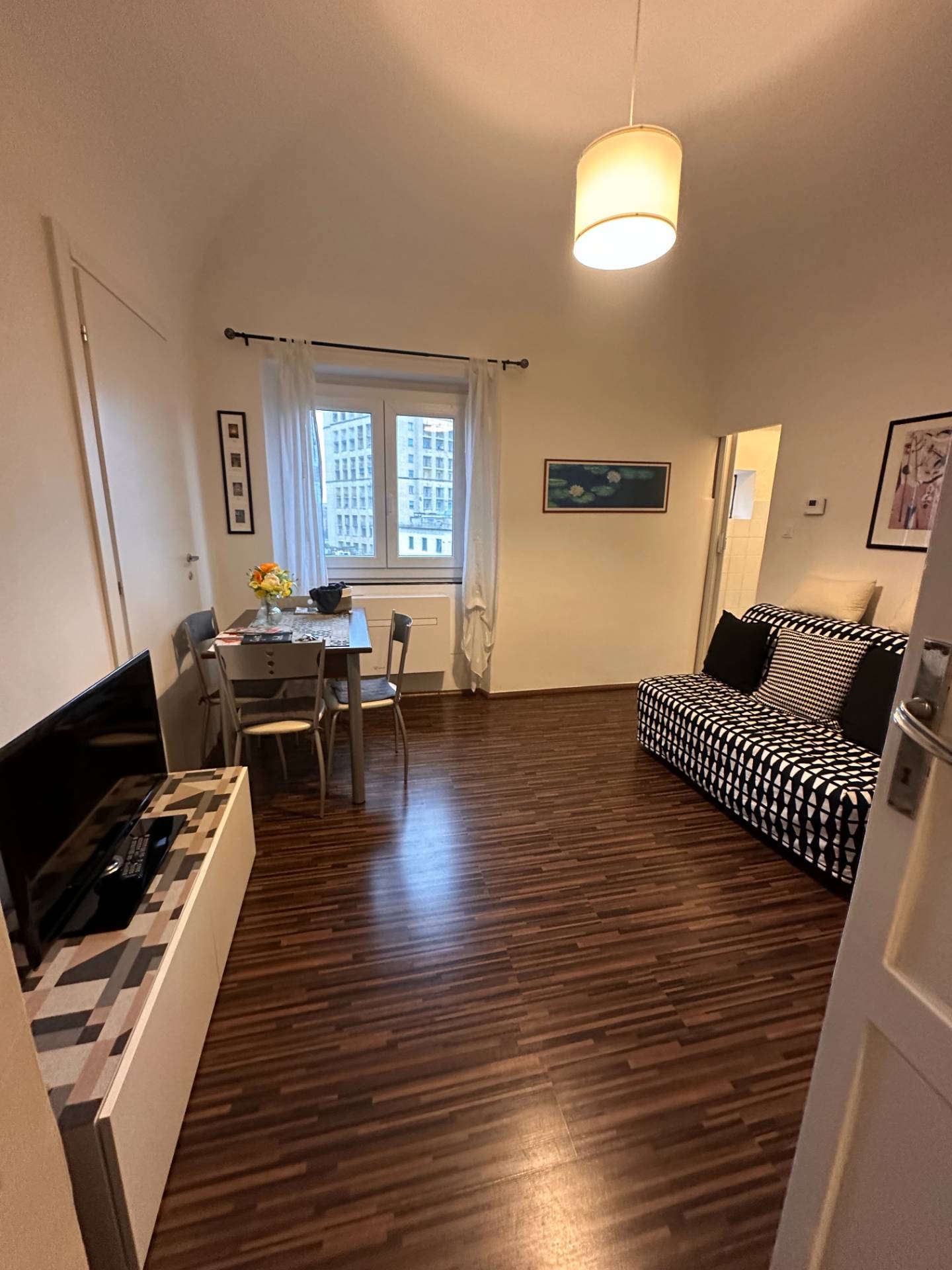 Trilocale arredato in affitto in salita san leonardo, Genova