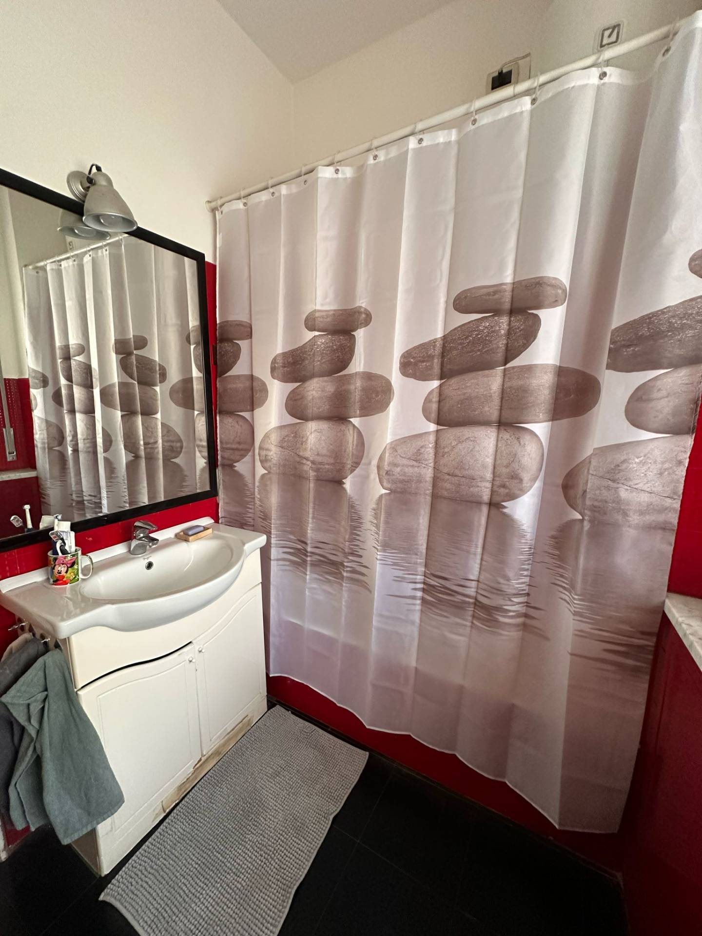 Appartamento con terrazzo in via piaggio, Genova