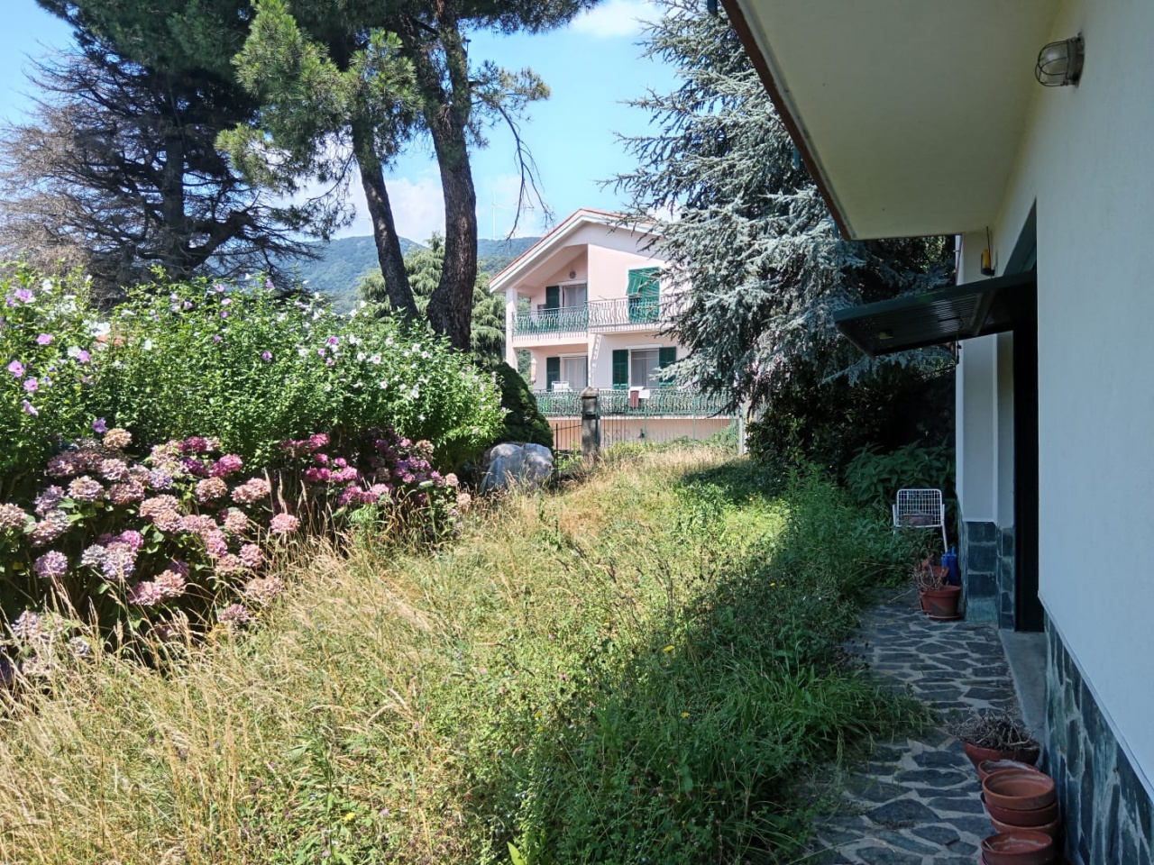 Villa con giardino a Stella