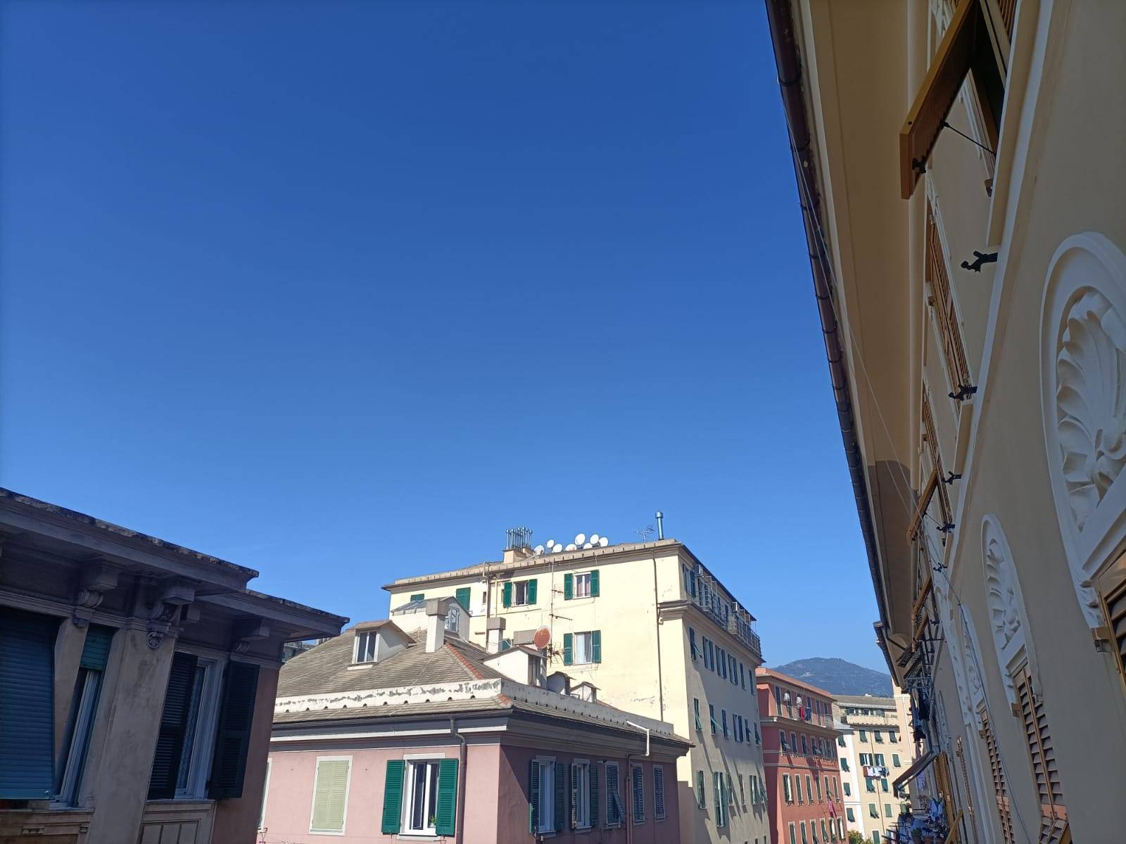 Appartamento in vendita in via carlo rolando, Genova