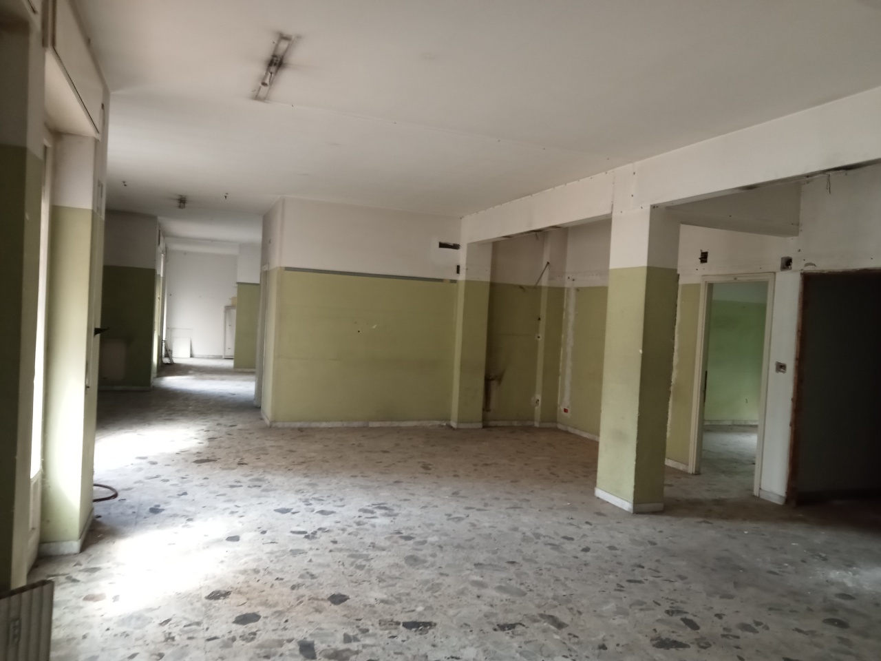 Ufficio con giardino in via piacenza, Genova