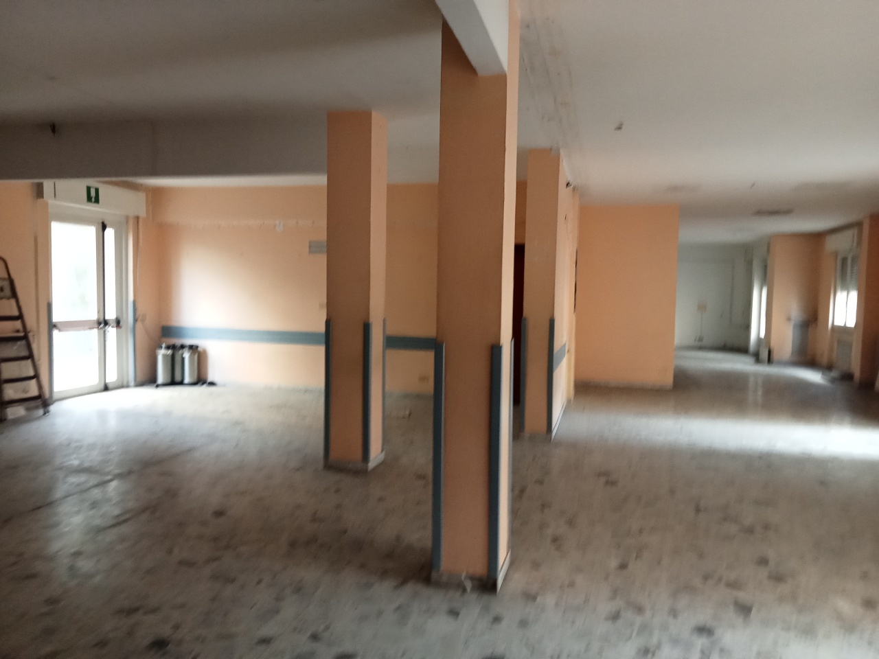 Ufficio con giardino in via piacenza, Genova