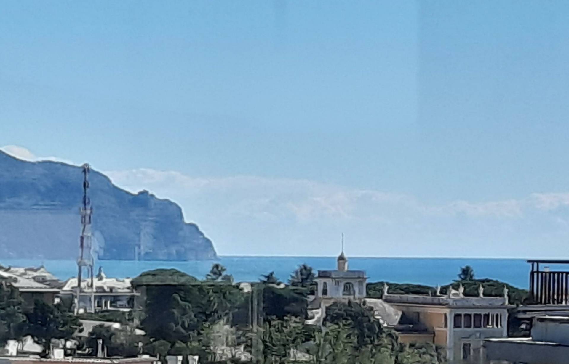 Appartamento con terrazzo in via prasca, Genova