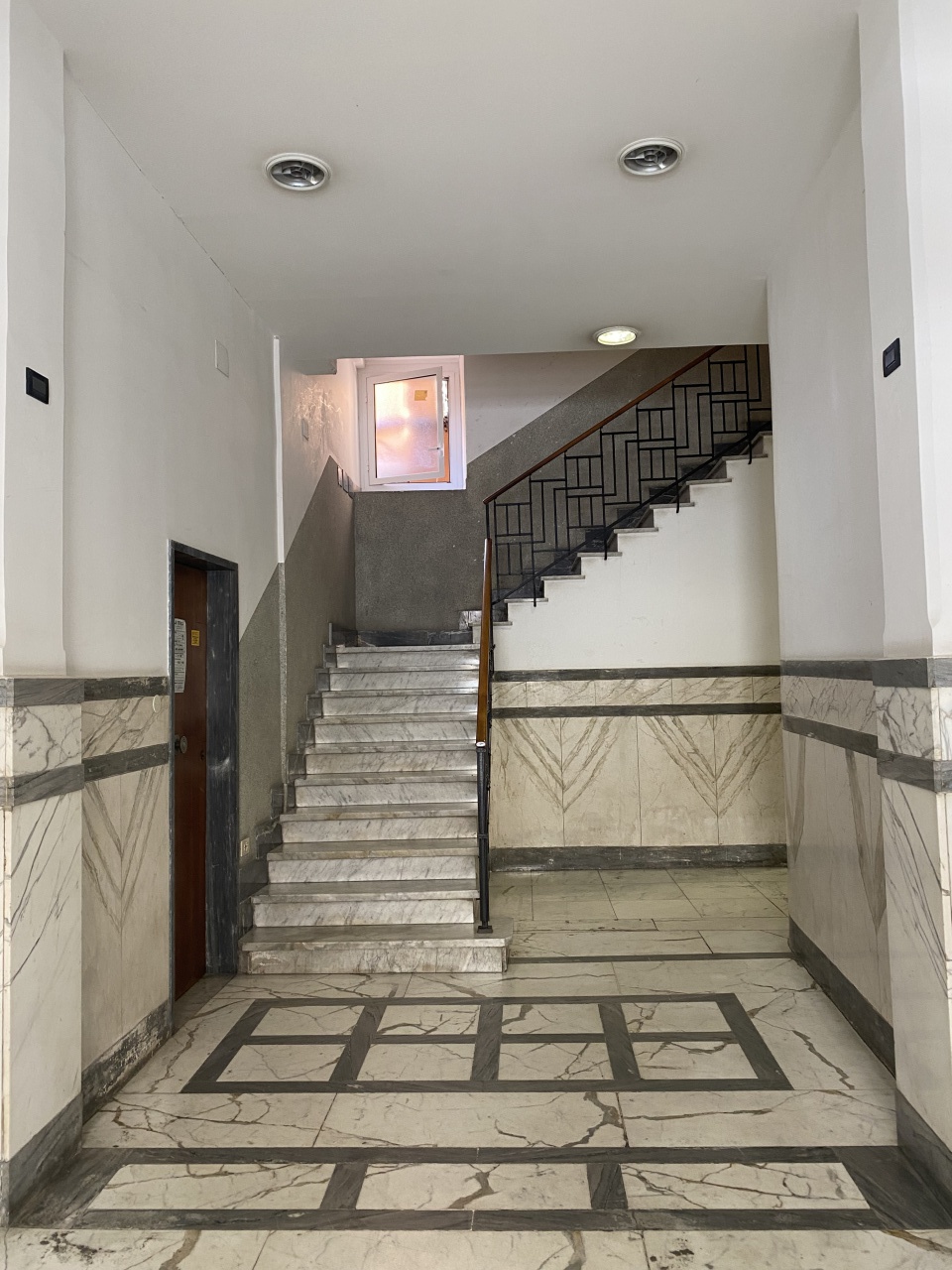 Bilocale in vendita in via ravasco, Genova