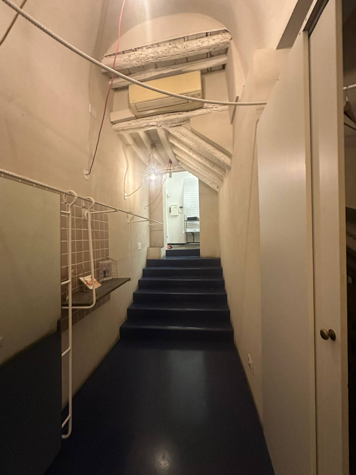 Attivit commerciale in vendita in via canneto il lungo, Genova