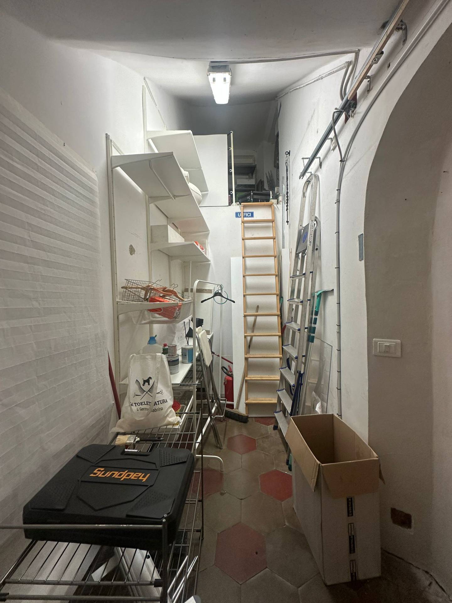 Attivit commerciale in vendita in via canneto il lungo, Genova