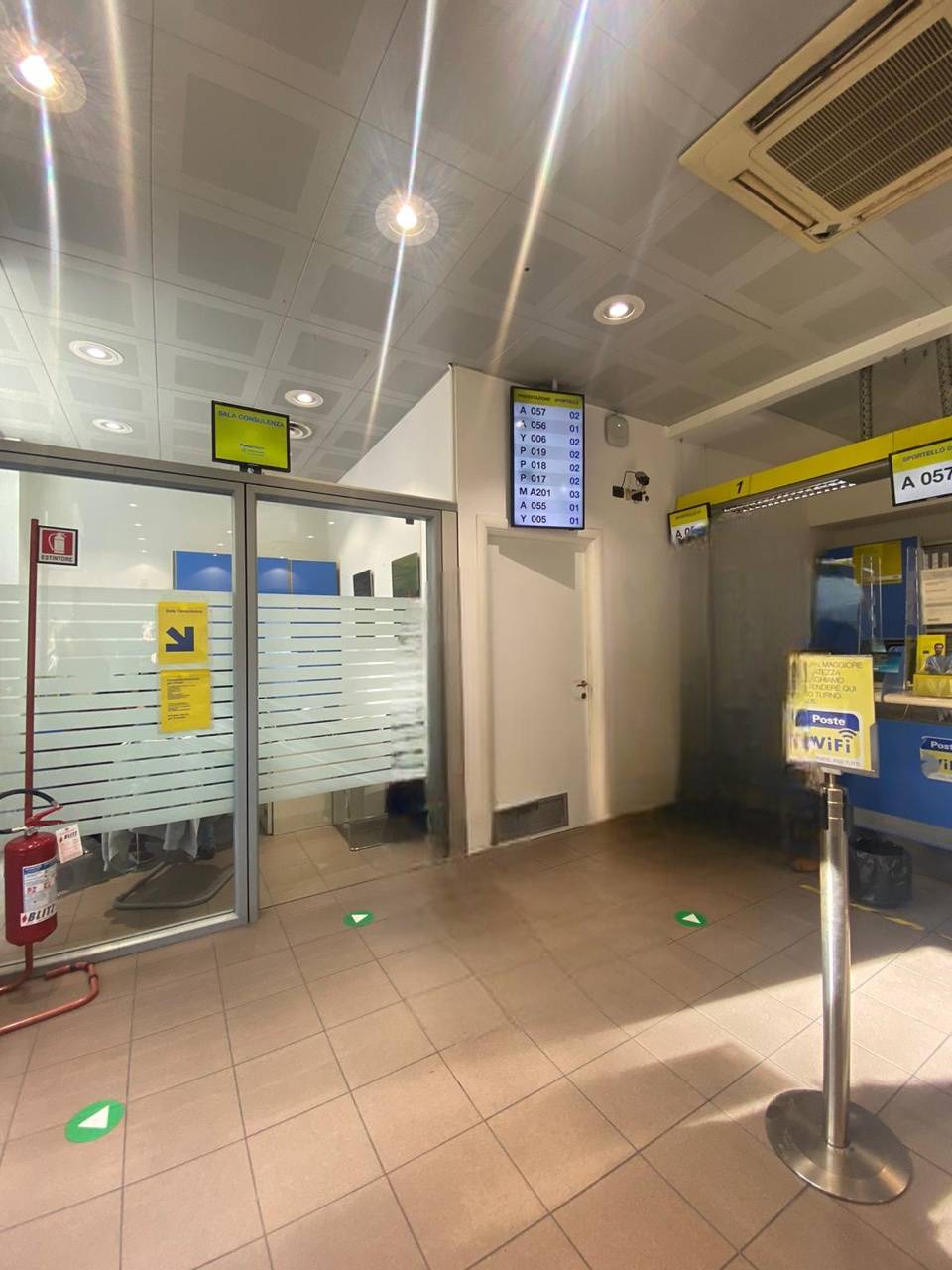 Locale commerciale in vendita in via ulanowsky, Genova