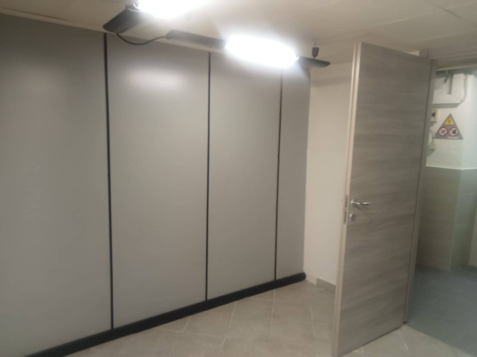 Negozio ristrutturato in corso torino, Genova