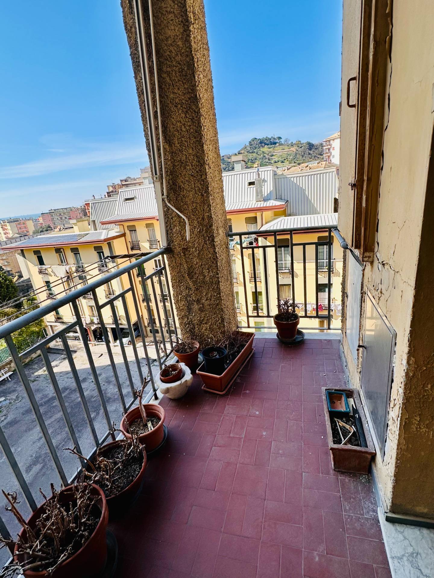 Appartamento vista mare in via finale, Genova