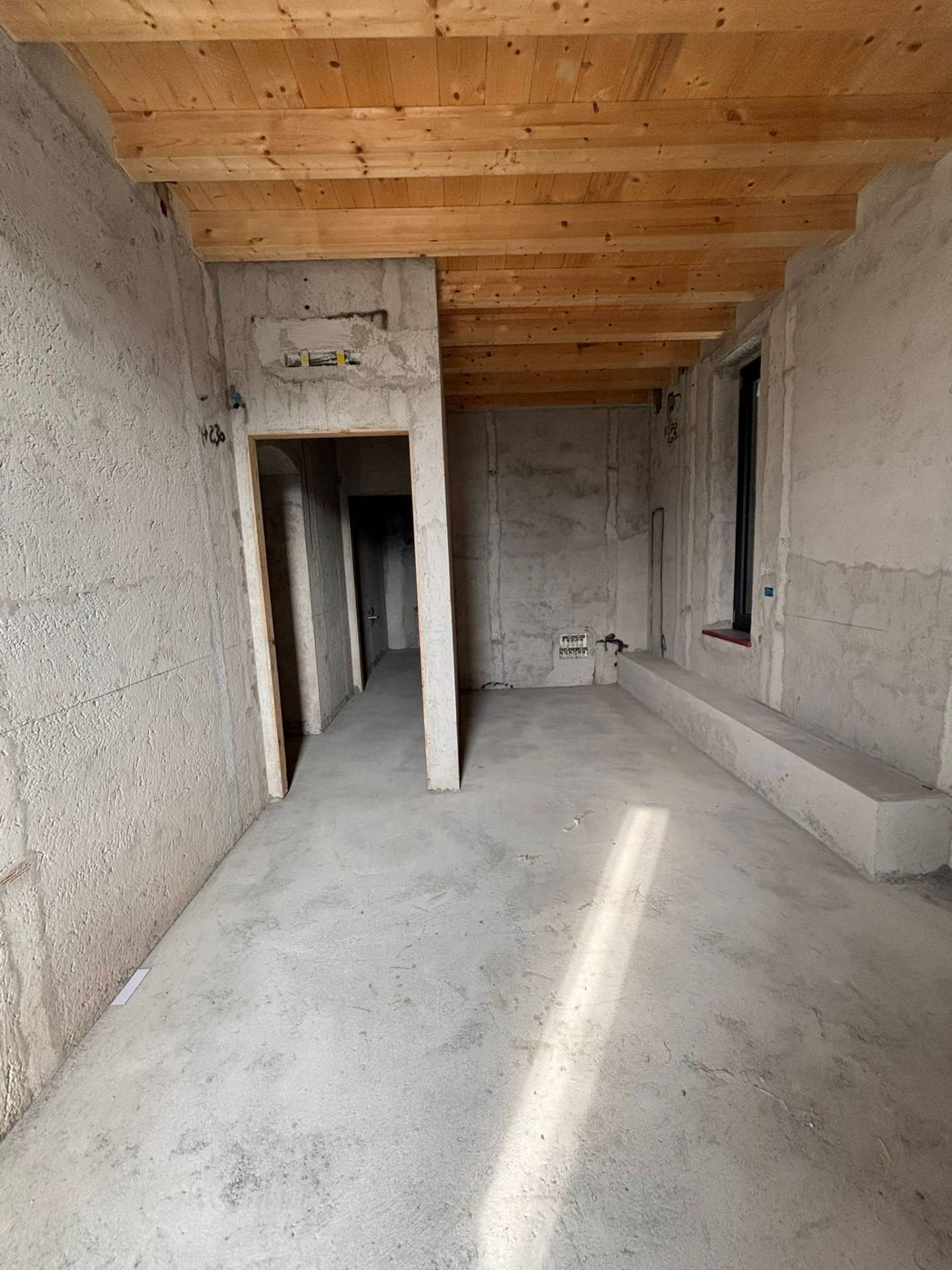 Villa con giardino in via costa favareto, Serra Ricc