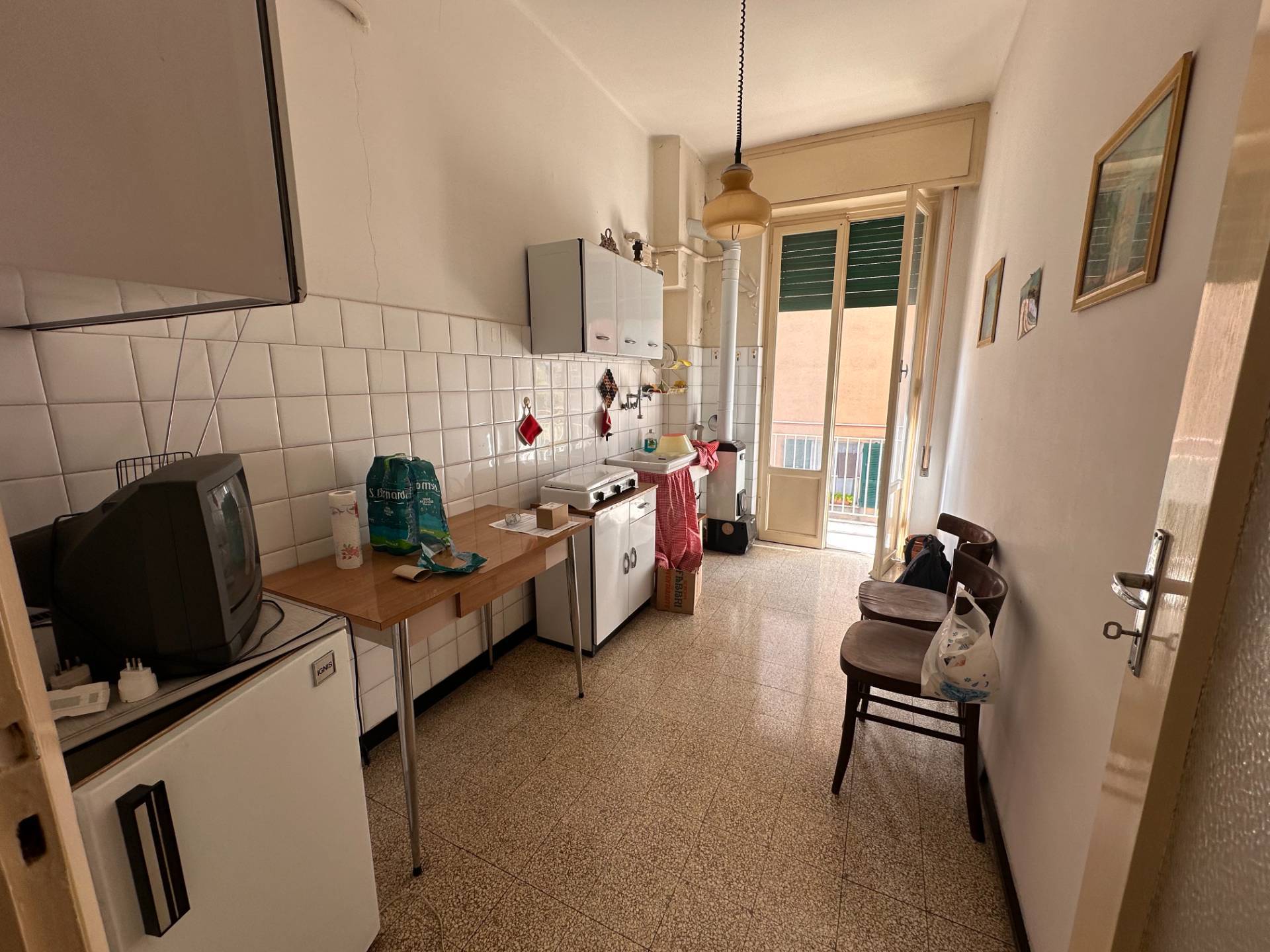 Trilocale da ristrutturare in salita torre del menegotto, Rapallo