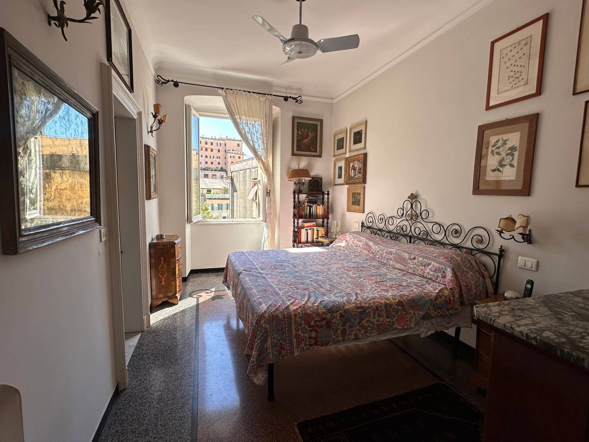 Appartamento vista mare in via oberto cancelliere, Genova