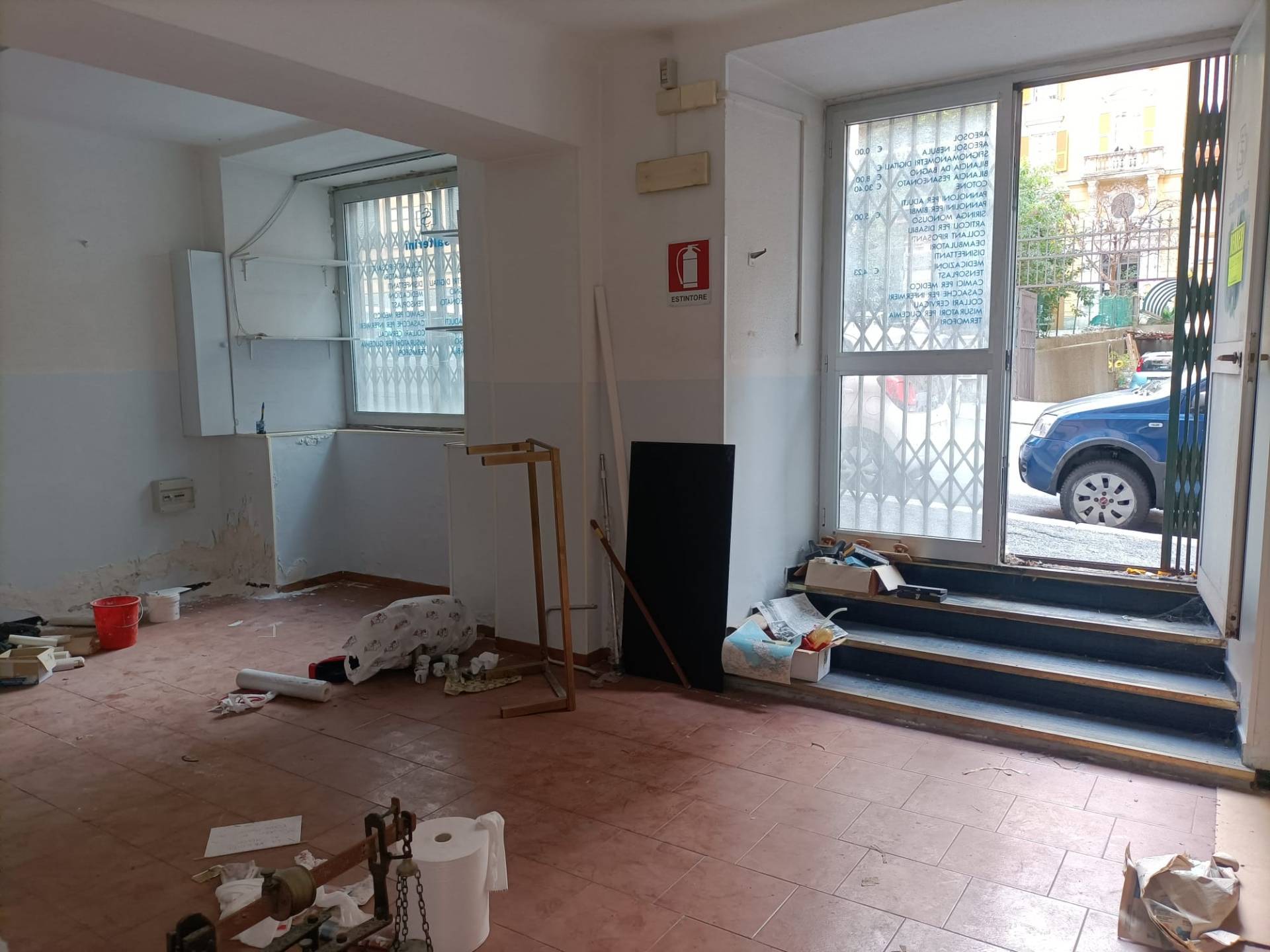 Laboratorio in vendita in piazza corvetto, Genova