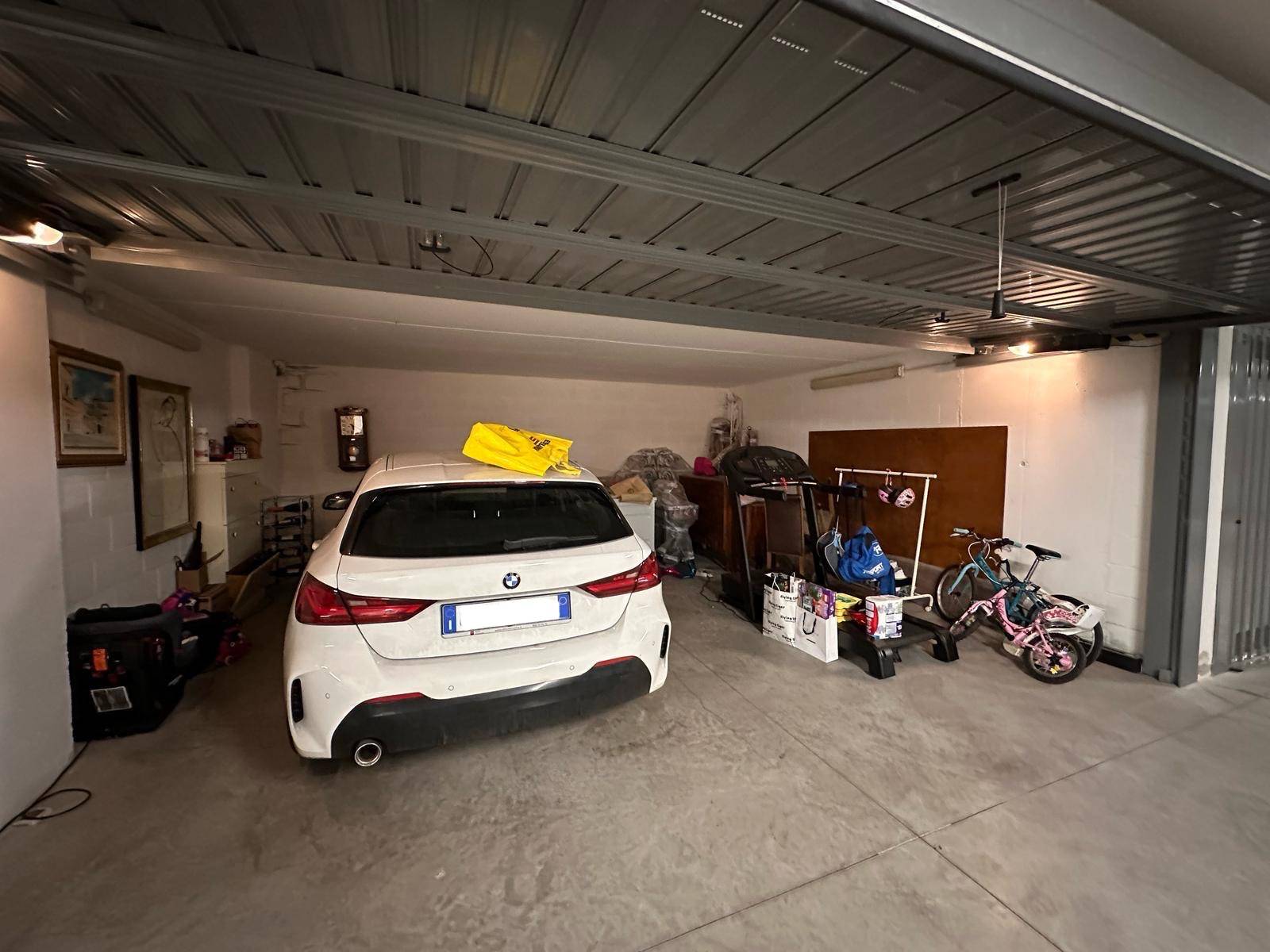 Appartamento con giardino in via gorgona, Genova