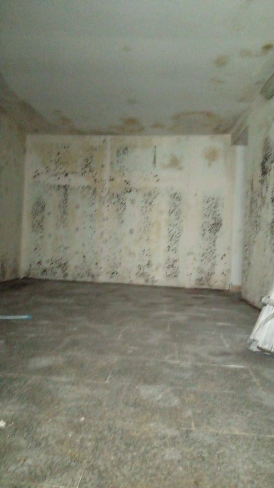 Deposito in vendita a Pozzuoli