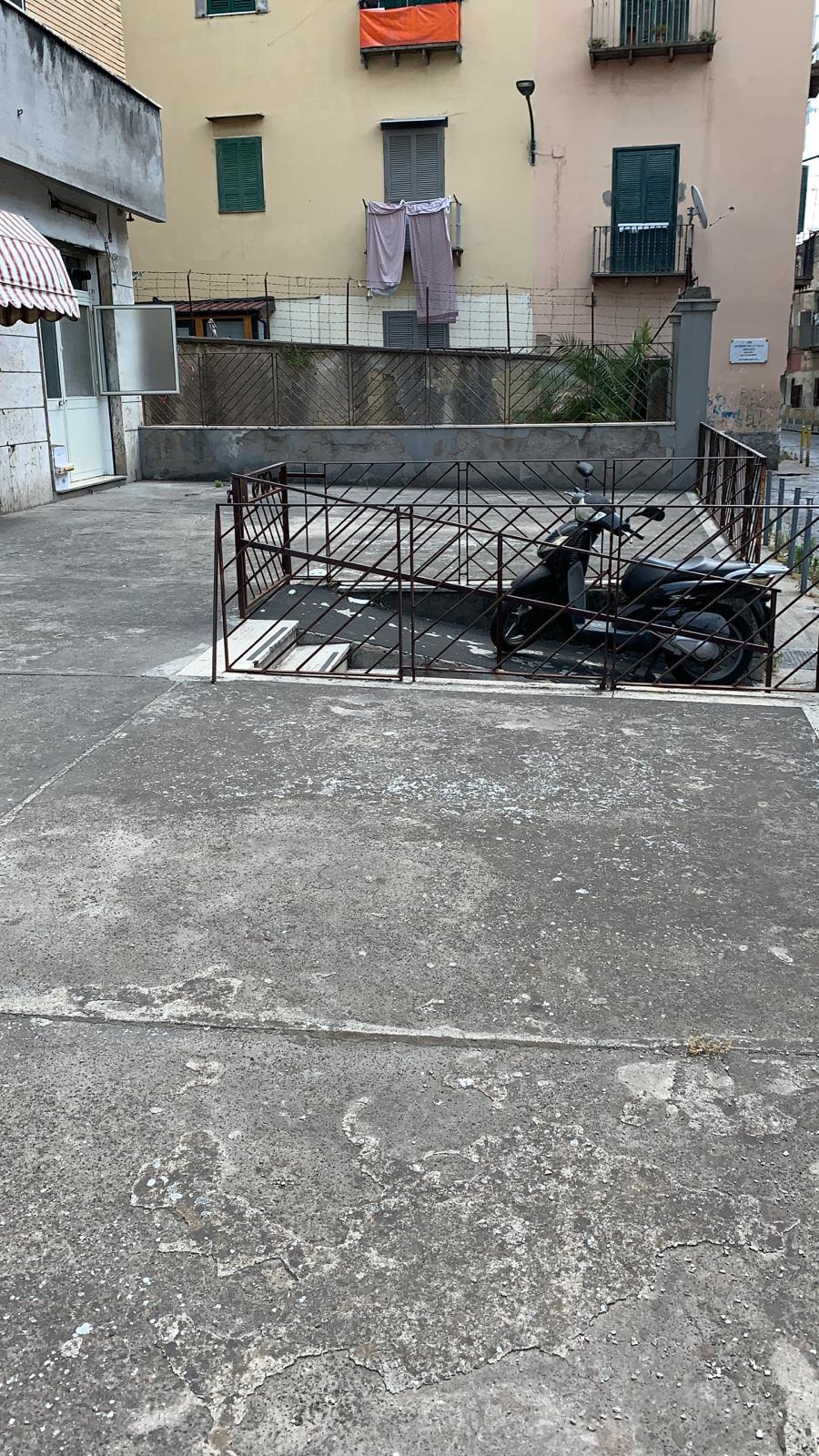 Attivit commerciale in vendita a Napoli