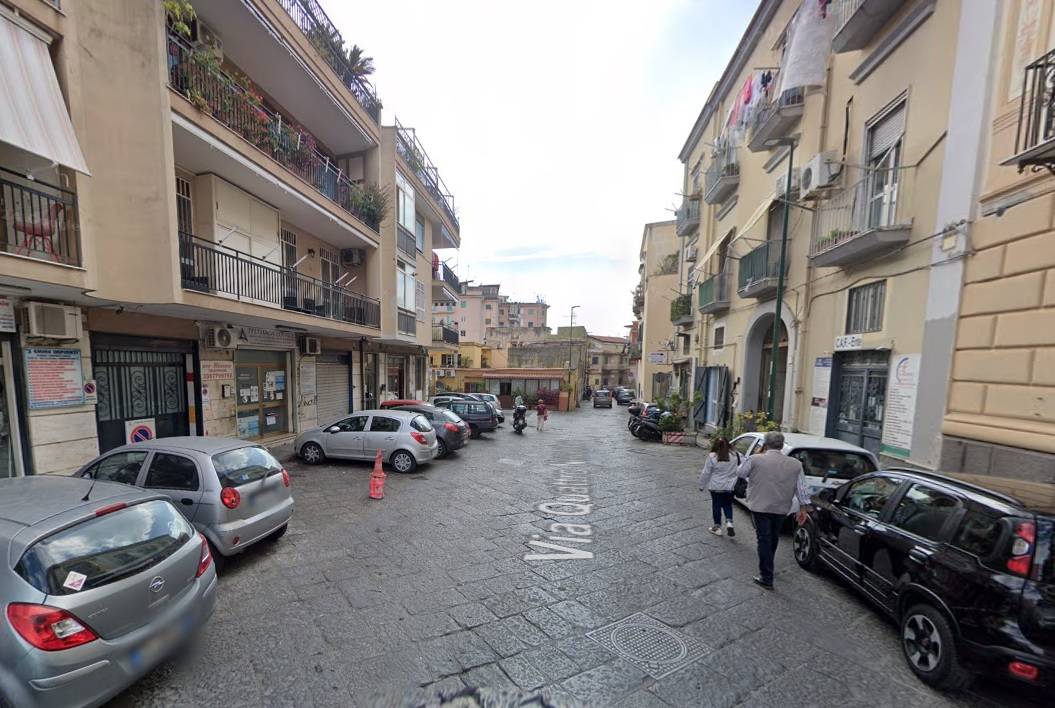 Appartamento in vendita a Napoli