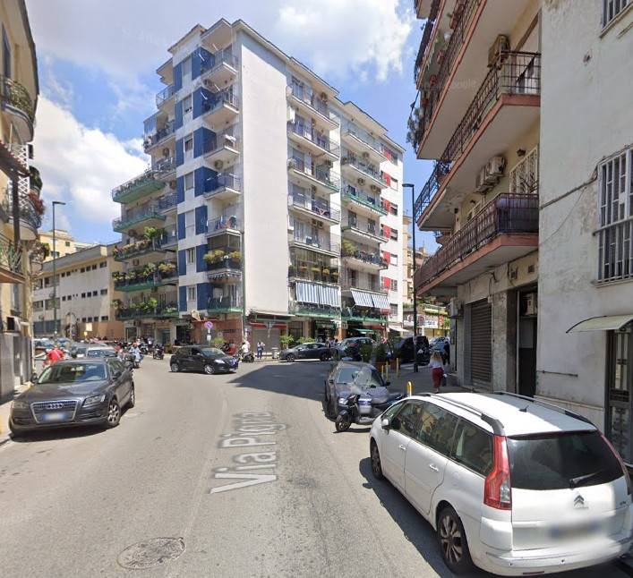 Appartamento in vendita a Napoli