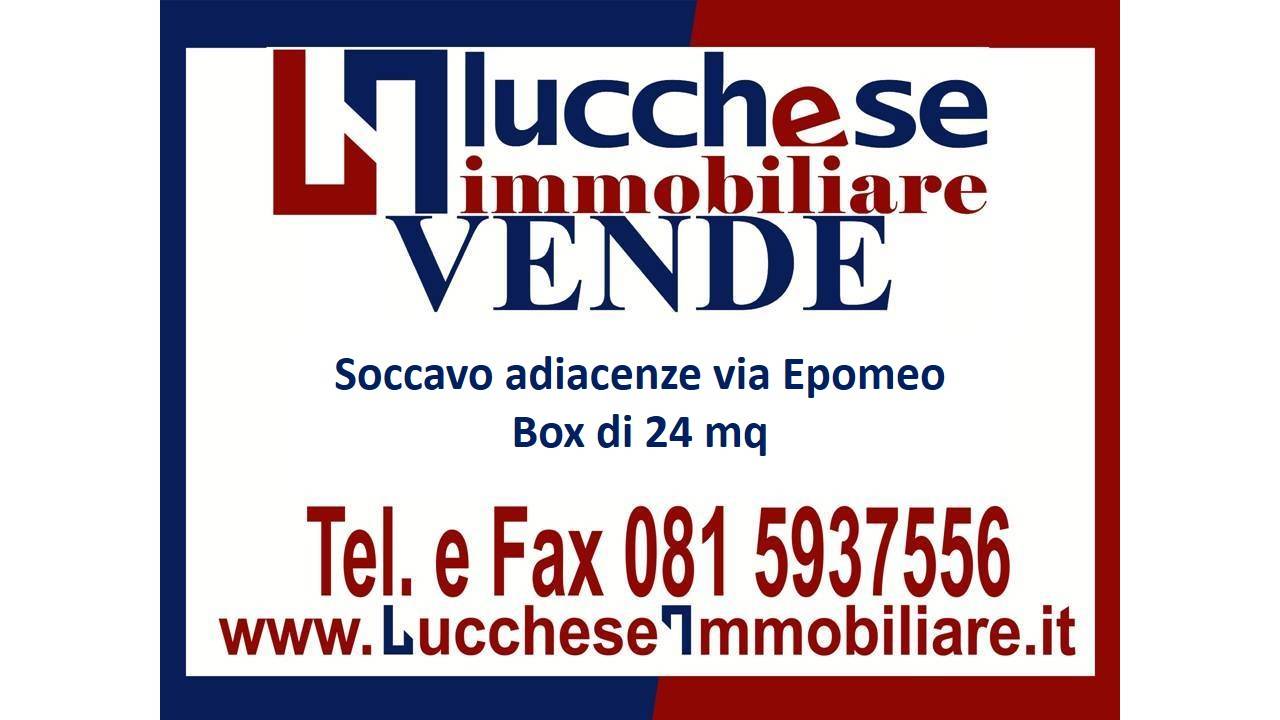 Box o garage in vendita a Napoli