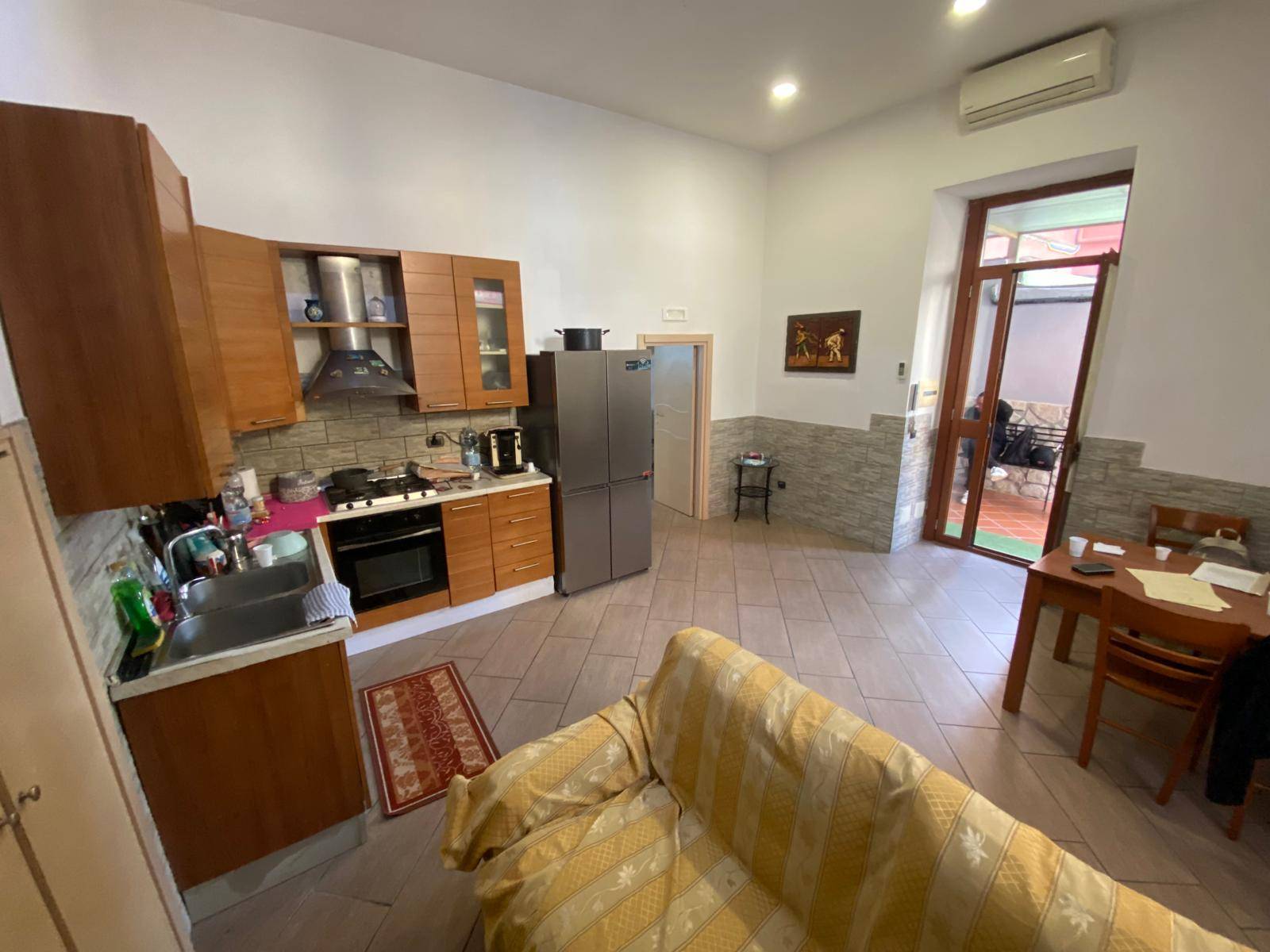 Appartamento in vendita a Napoli