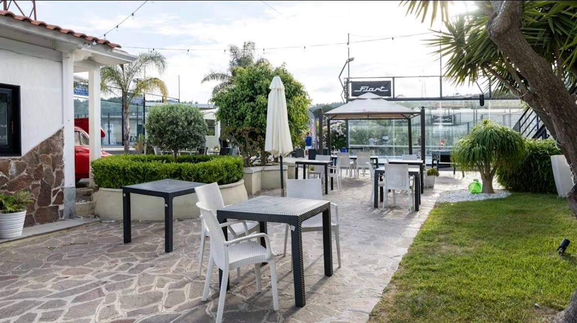 Locale commerciale in affitto a Napoli