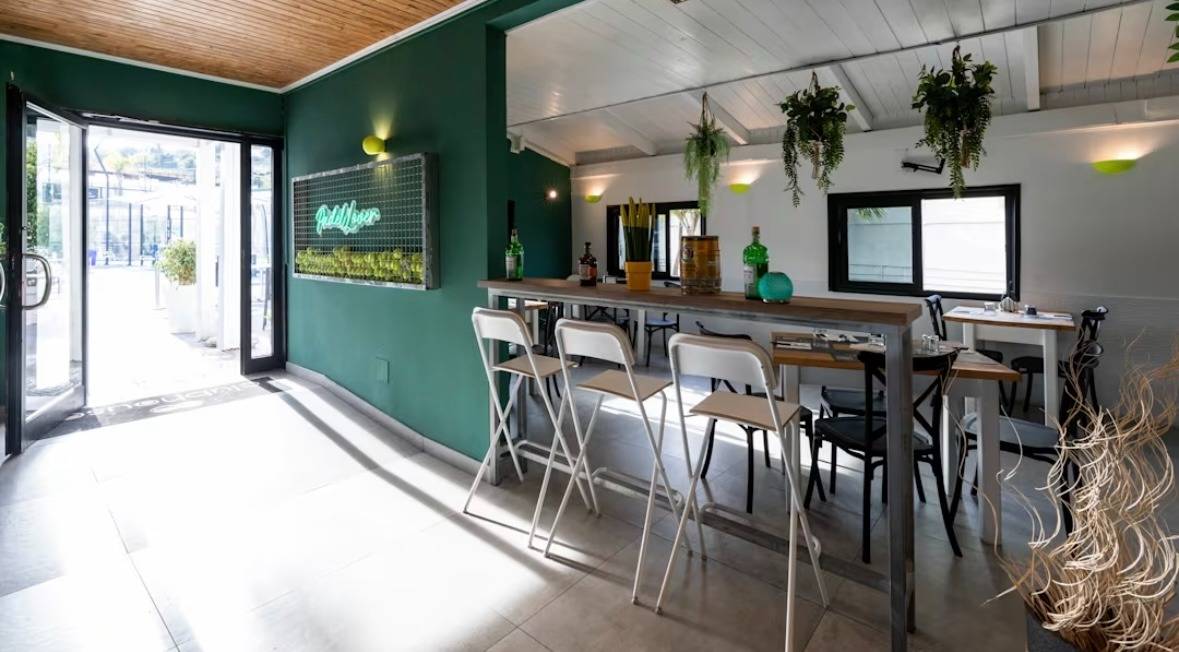 Locale commerciale in affitto a Napoli