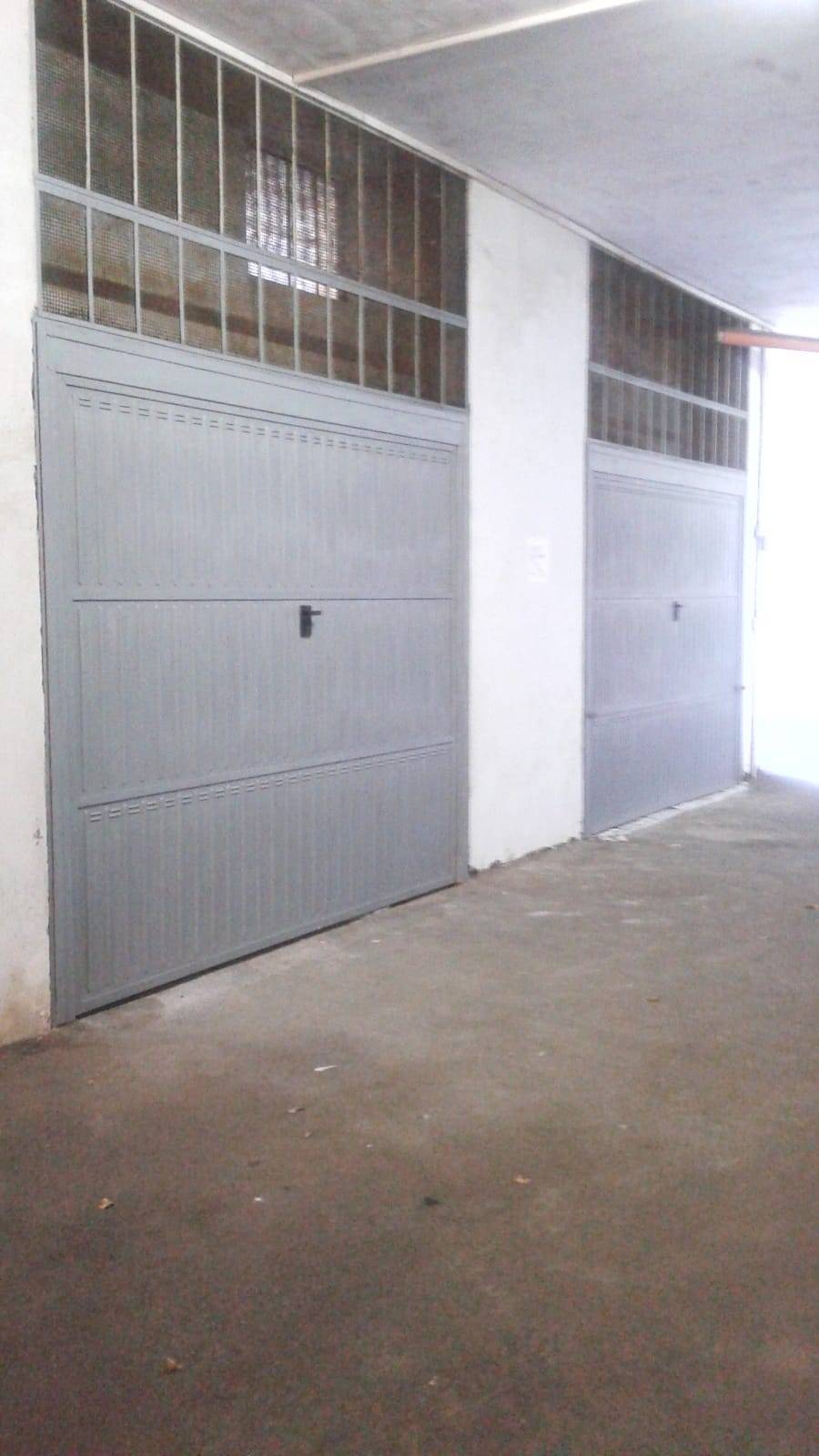 Box o garage in vendita a Giugliano in Campania