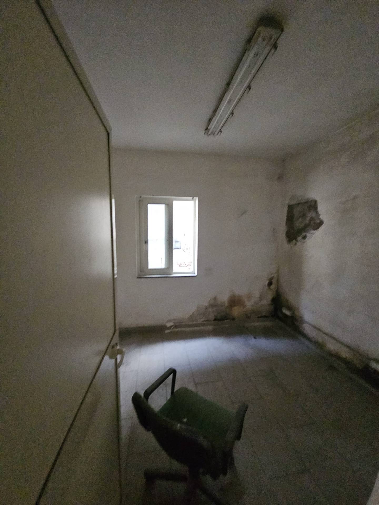 Capannone in vendita a Napoli