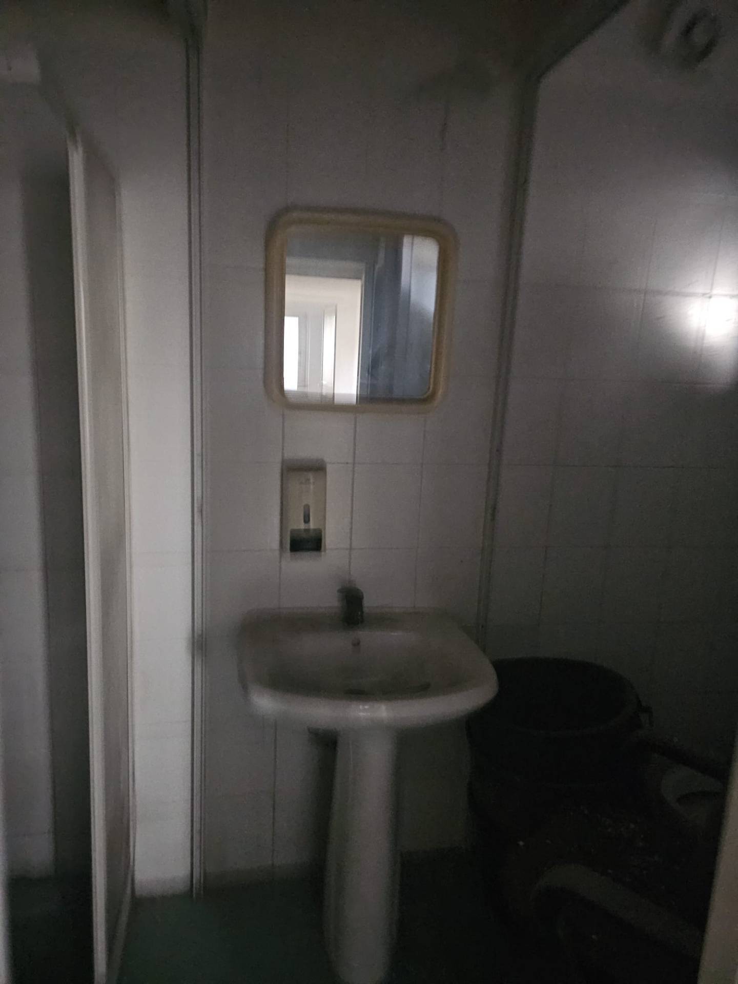 Capannone in vendita a Napoli