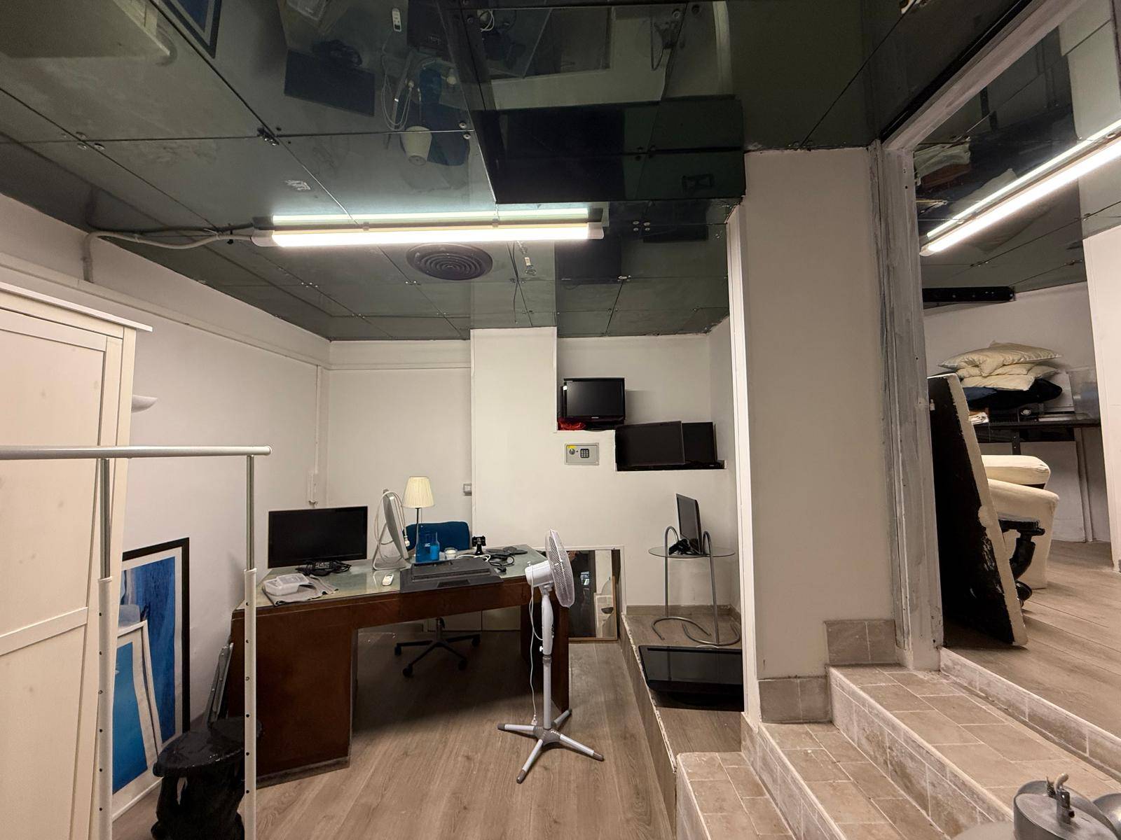 Locale commerciale in affitto a Napoli