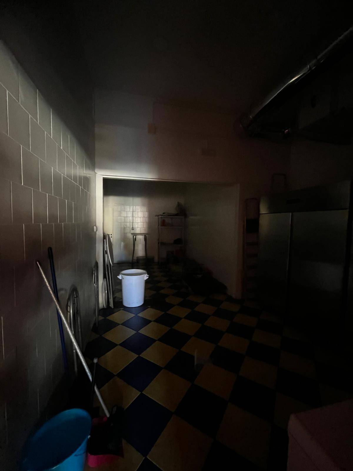 Locale commerciale in affitto a Napoli