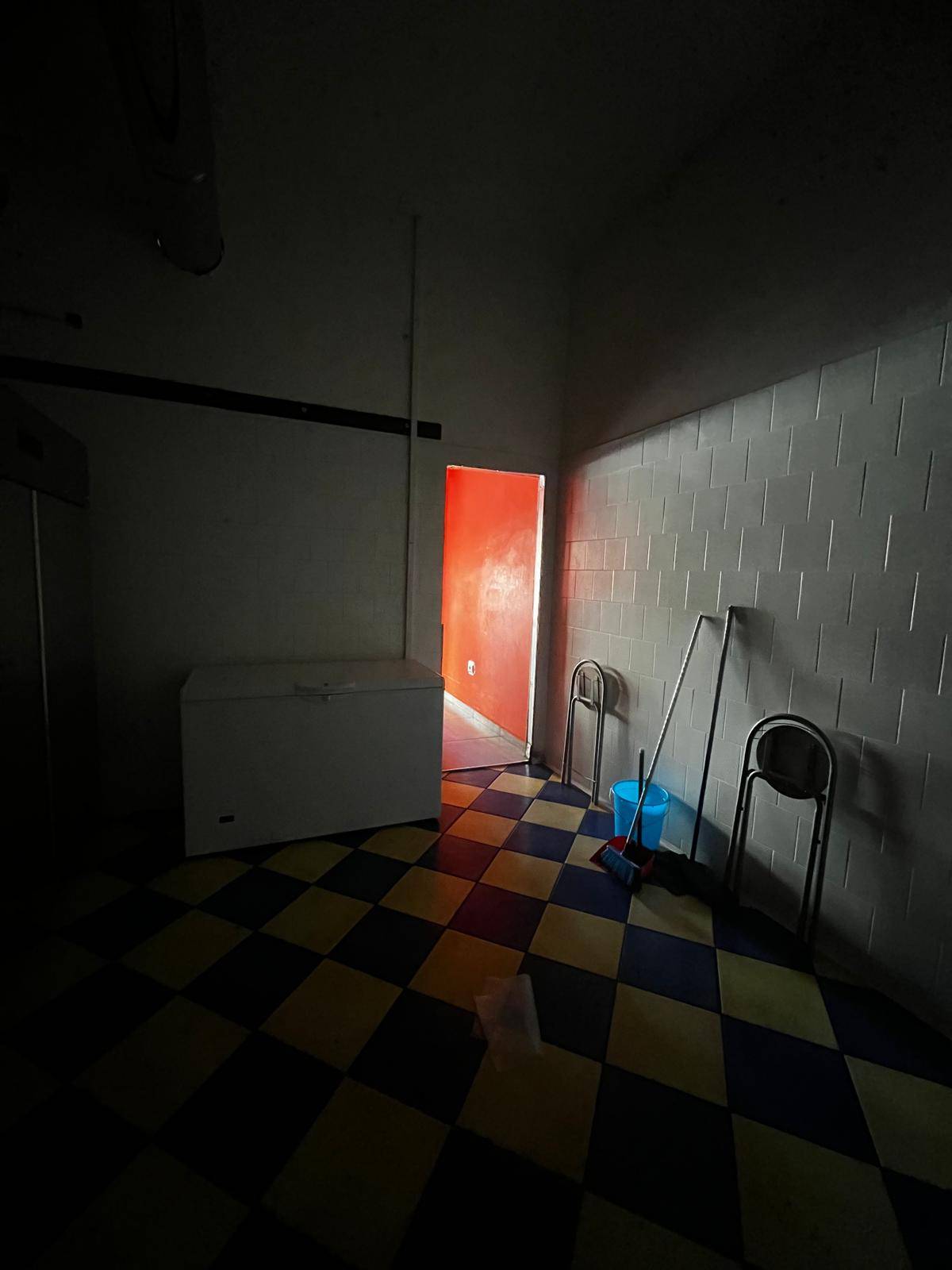 Locale commerciale in affitto a Napoli